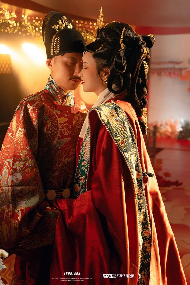 披云嫁衣,共度流年 披云嫁衣,共度流年
